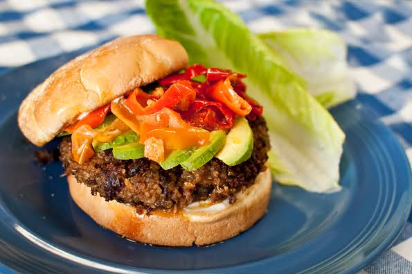 Salsa Black Bean Burgers: A Vegetarian Burger That Everyone Will Love